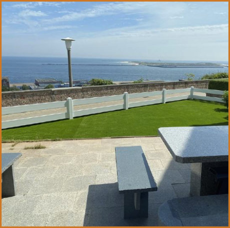 Terrasse mit Meerblick